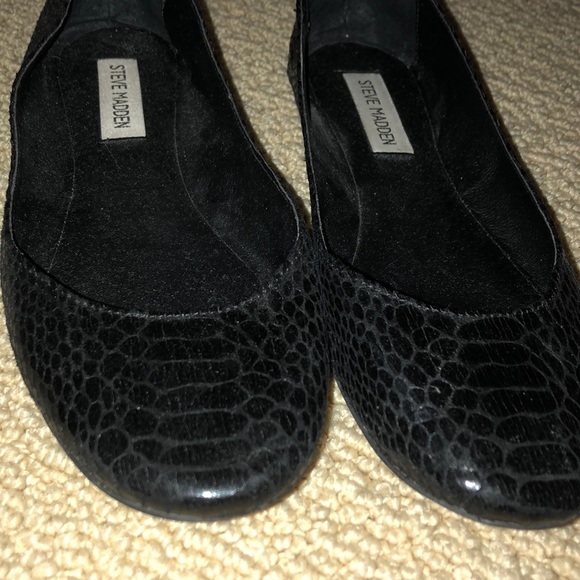 Steve Madden Black ballet flats - Picture 2 of 3